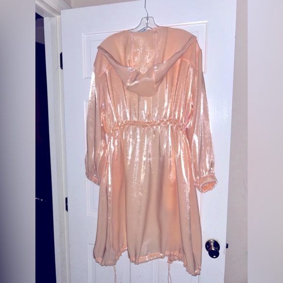 Future Collective Gabriella Kareta
Target Jacket Peach Shimmer NWT
size large - Picture 2 of 5